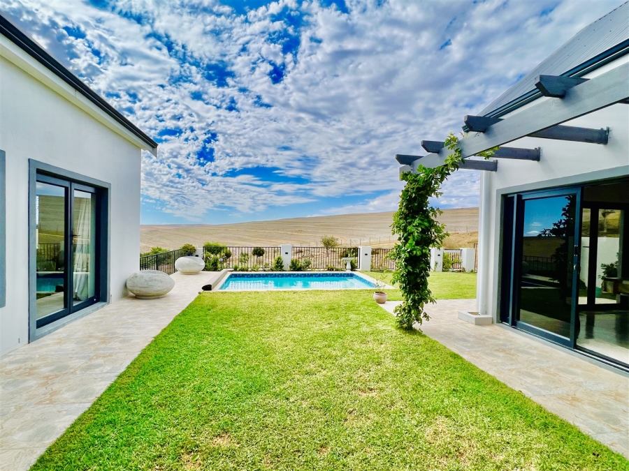 4 Bedroom Property for Sale in Mount Royal Golf Estate Western Cape